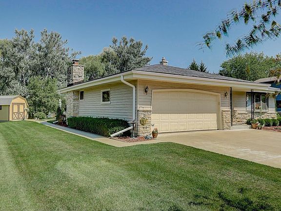 3rd image of 3710 W Anita Ln