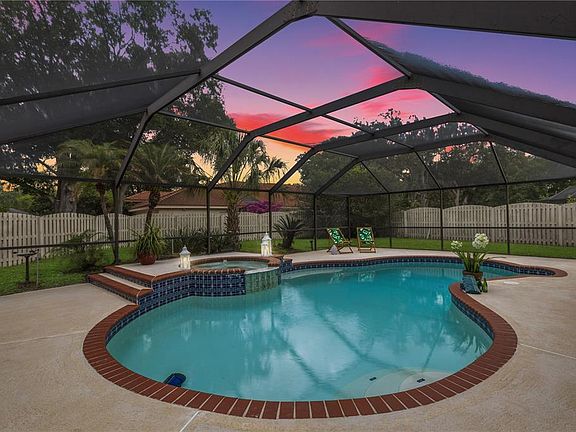 4th image of 9102 Foxchase Cir