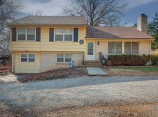 3 Eastridge Dr, Arkansas City, KS 67005
