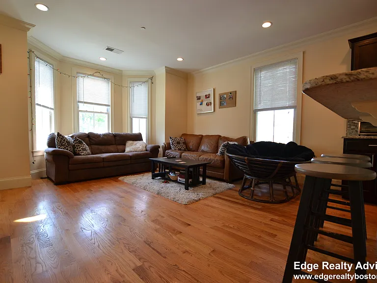11 Sparhawk St #4A — Photo 9