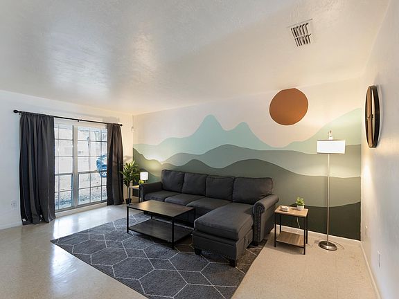5th image of 3409 SE 21st Ave