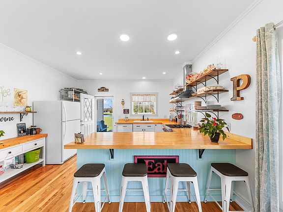 21st image of this home