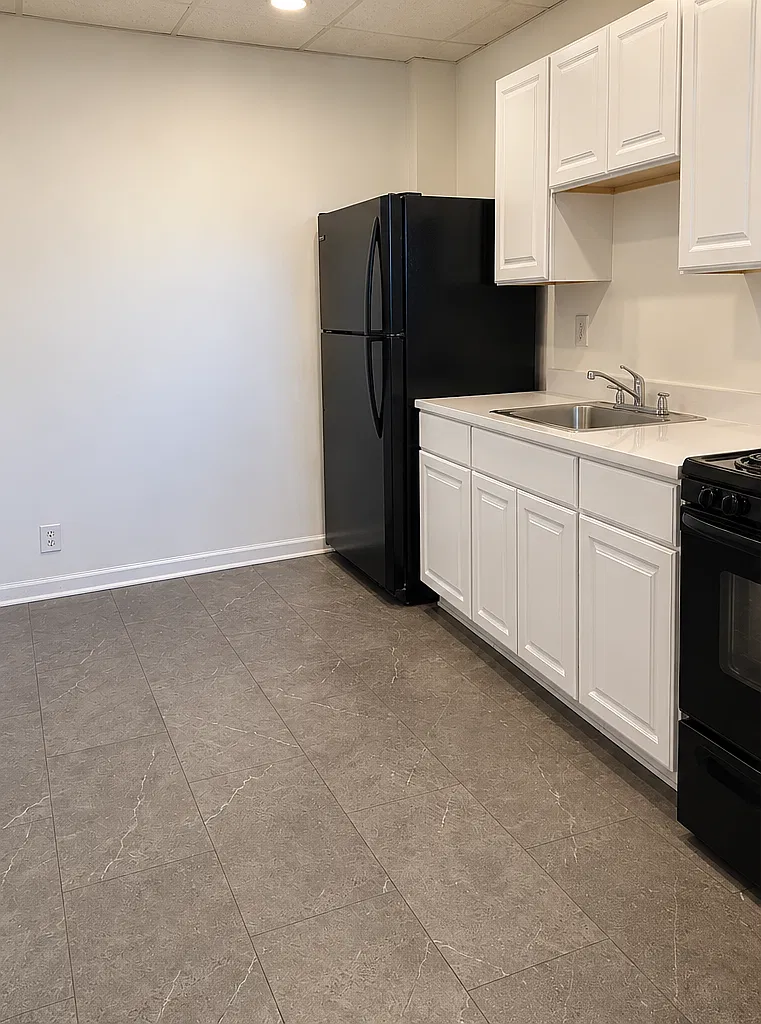 2 bed, 1000 sqft, $1,350 — Photo 2