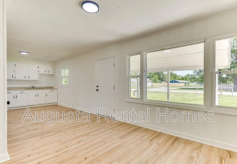 1908 Wylie Dr — Photo 1