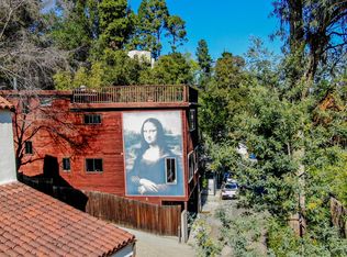 8595 Crescent Dr, Los Angeles, CA 90046