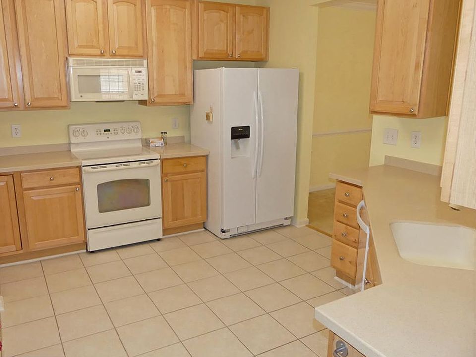 1st image of 117G Nichols St #5G