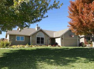 629 Arrowhead Dr, Lawrence, KS 66049