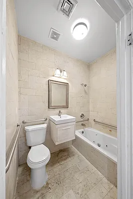 Rented by Skyhigh Realty NYC LLC | media 3