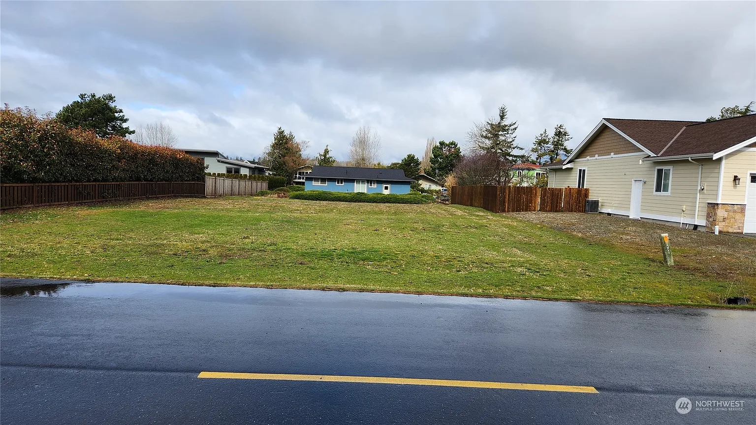 0 Tsawwassen Loop photo 1