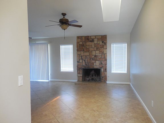 3rd image of 14410 Susana Ct