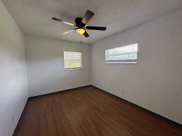 2806 Summerfield Rd — Photo 31