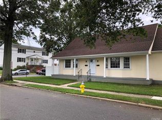 73 S Fulton St #1, Westbury, NY 11590