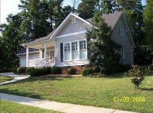 1605 Farmington Grove Dr, Raleigh, NC 27614