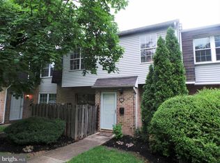 3050 Harbour Dr, Palmyra, NJ 08065