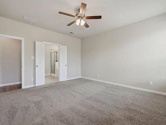 4th image of 705 Ray St