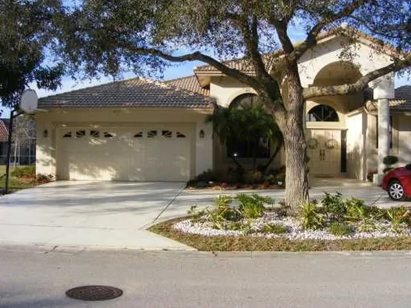 8521 NW 43rd Ct, Coral Springs, FL 33065