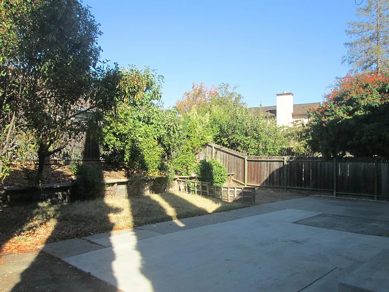 2974 Honeysuckle Cir — Photo 22