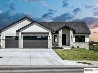 3802 George B Lake Pkwy, Elkhorn, NE 68022