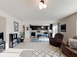 365 Suncup Cir, Hemet, CA 92543