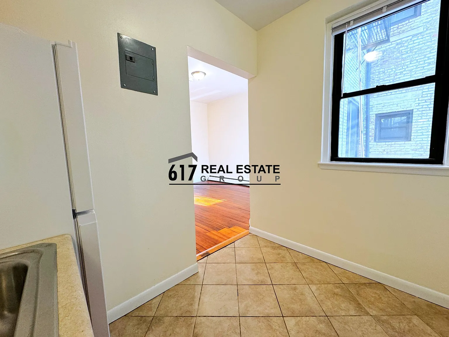 Studio, $1,850 — Photo 3