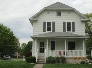 1100 S 5th St, Burlington, IA 52601