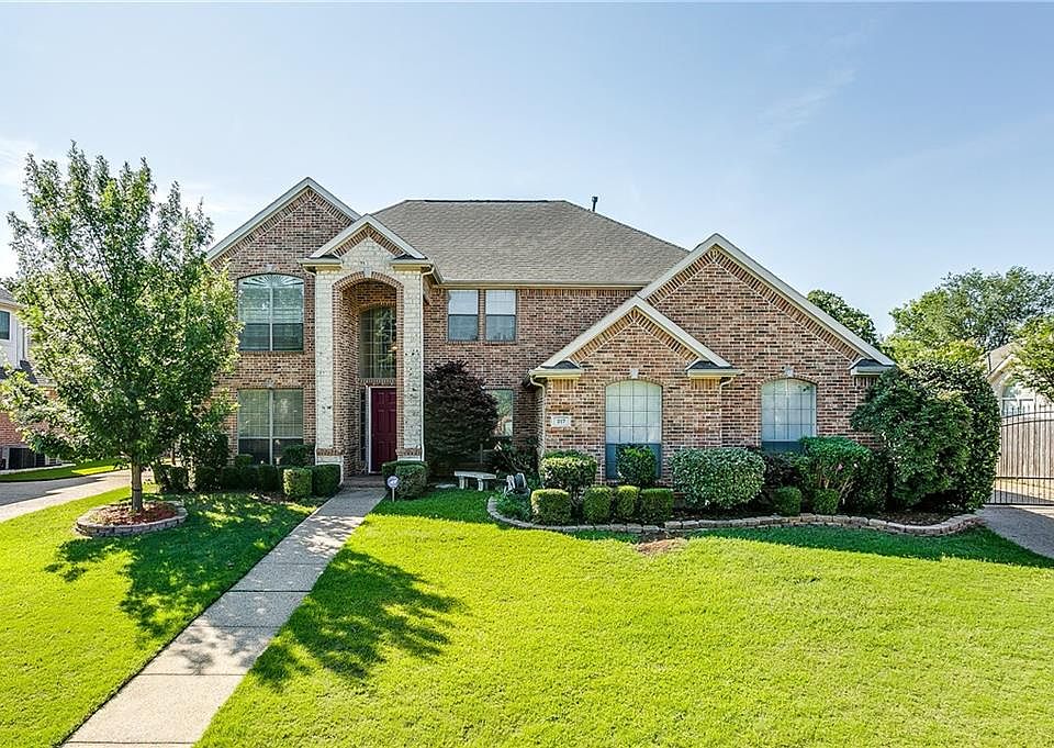 1st image of 217 Flagstone Dr