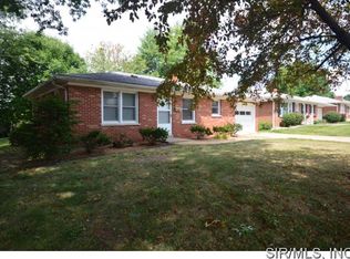 609 Evansville Ave, Waterloo, IL 62298