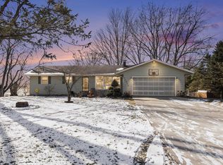 70928 Elkhart Rd, Edwardsburg, MI 49112