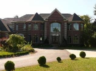 2400 Landwehr Rd, Northbrook, IL 60062