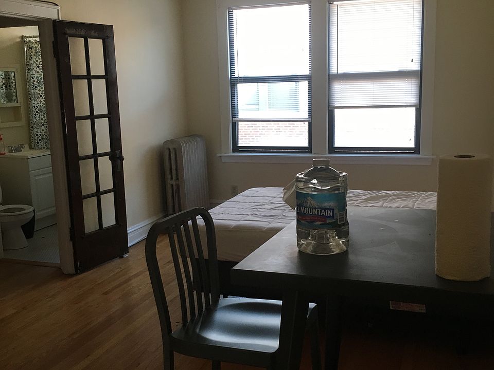 1st image of 3121 N Hamlin Ave #3GG