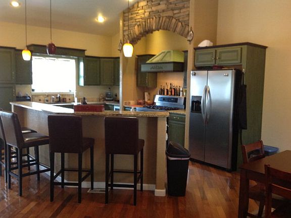 3rd image of 534 W Hook Dr