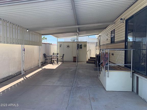 3rd image of 225 E Maricopa Blvd