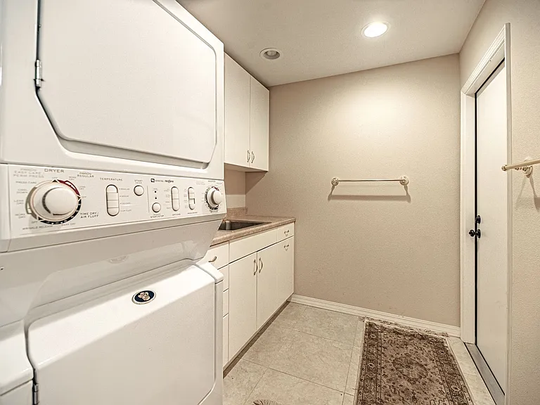 3570 Camels Ridge Ln — Photo 34