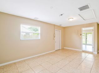 35 Tam O Shanter Ln, Boca Raton, FL 33431
