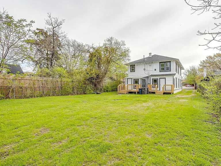 2932 Travis Ave — Photo 30