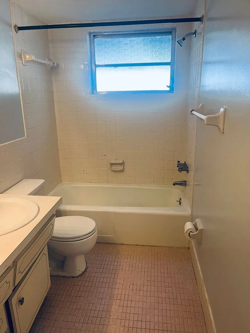 1 bedroom apartment — Photo 2