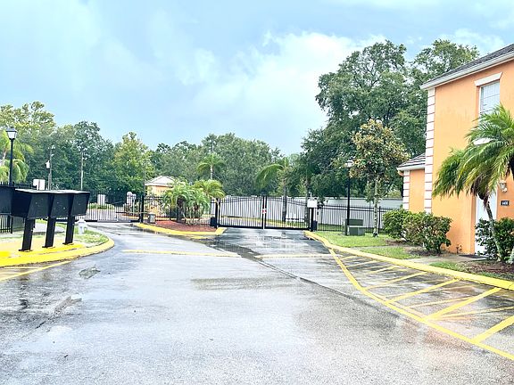 4th image of 4460 Saint Georges Ct