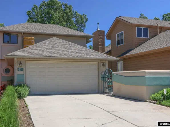 3329 Stagecoach Dr, Casper, WY 82604