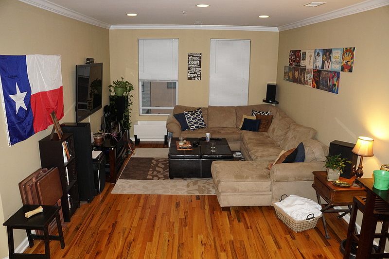 2nd image of 510 Monroe St APT 201