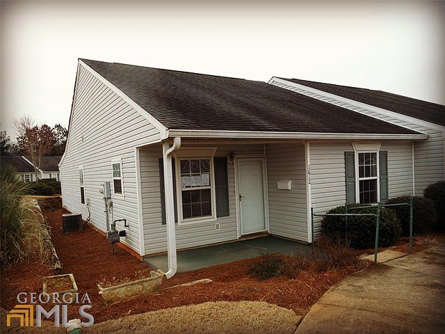 1st image of 1612 Summerwoods Cir