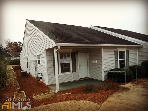 1612 Summerwoods Cir, Griffin, GA 30224