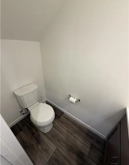 4208 Aine Dr — Photo 10