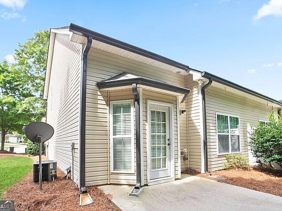 4th image of 184 Darbys Crossing Ct