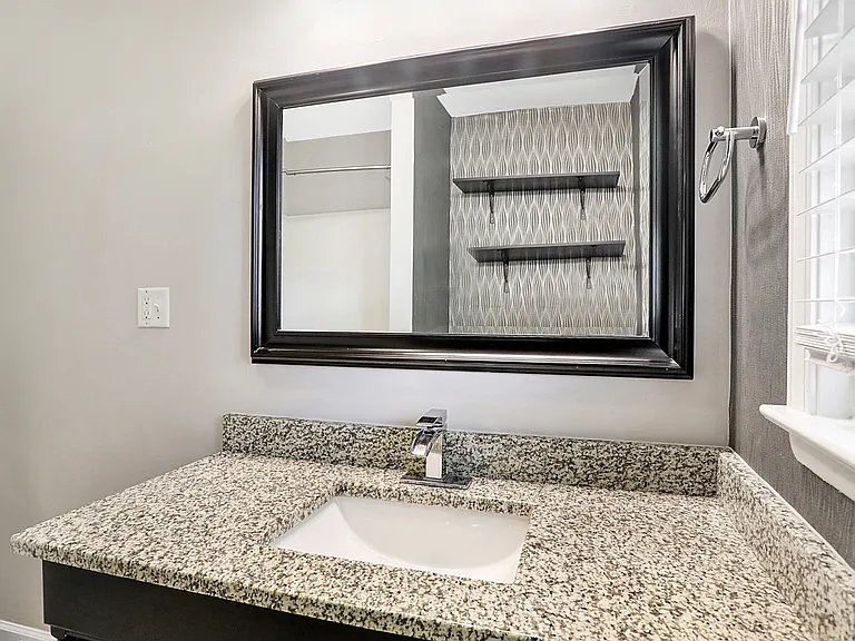 3315 Beech Dr — Photo 25