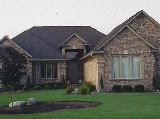 68104 Lake Angela Dr, Richmond, MI 48062