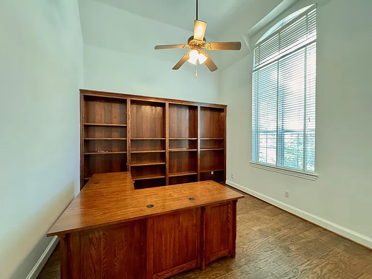 3780 Navarro Way — Photo 15