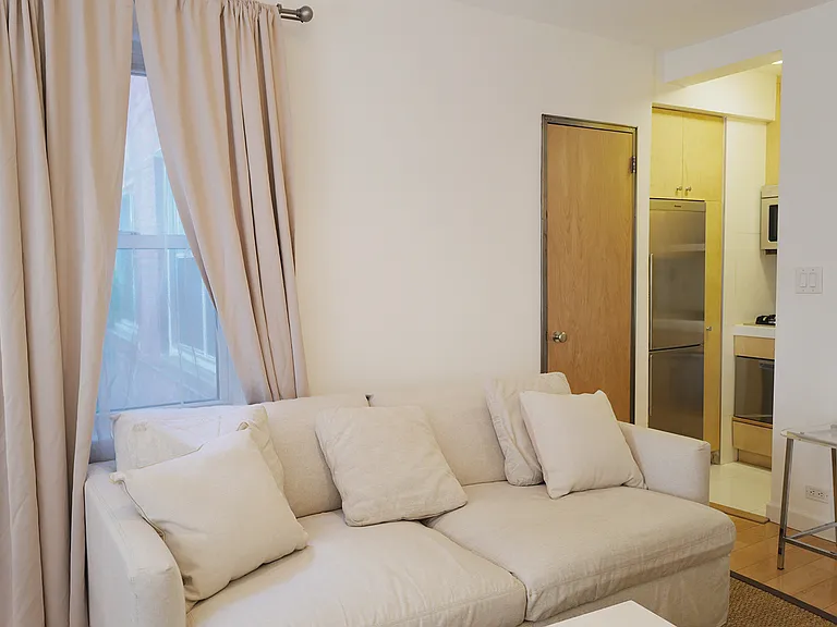 288 Lexington Ave #1H — Photo 3