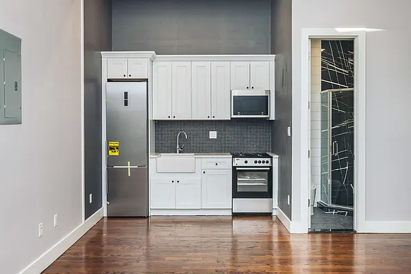 Rented by Nooklyn NYC LLC | media 31