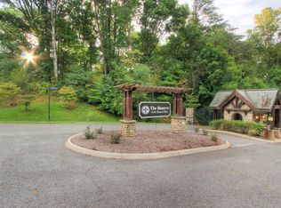 2054 River Oaks, Louisville, TN 37777