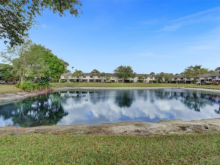 3325 Carambola Cir S #2407 — Photo 23